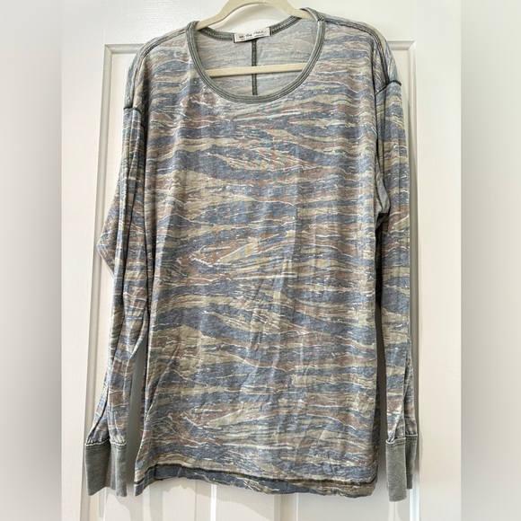 We the Free people distressed army print think king sleeve shirt top - Picture 9 of 11